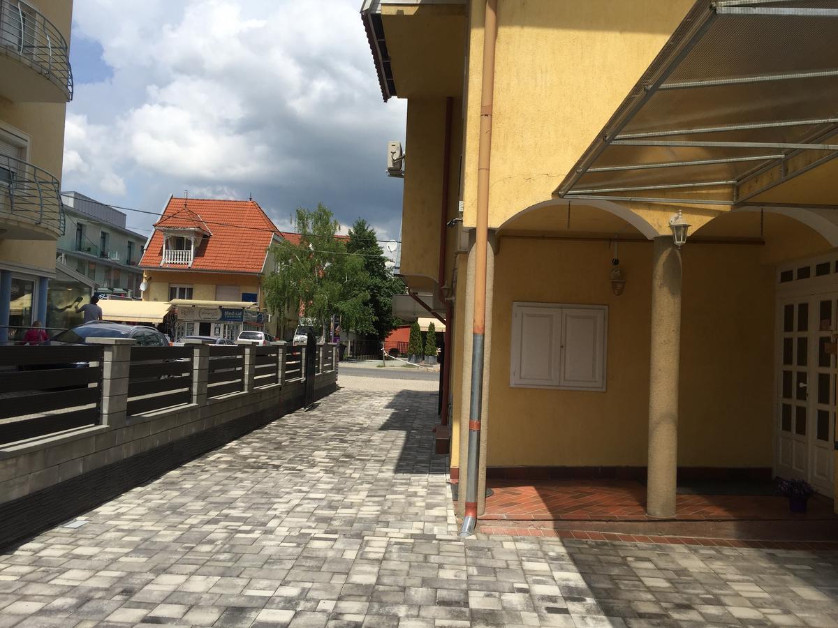Hürkecz Apartmanház Hévíz Exterior foto